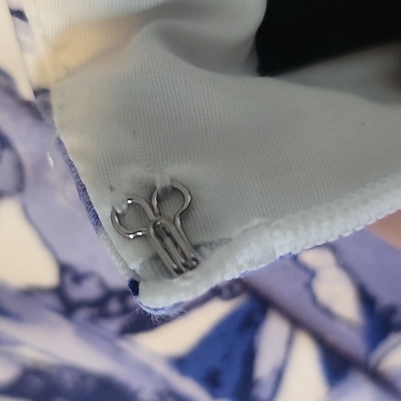 Adrianna Papell - Picture 9 of 12